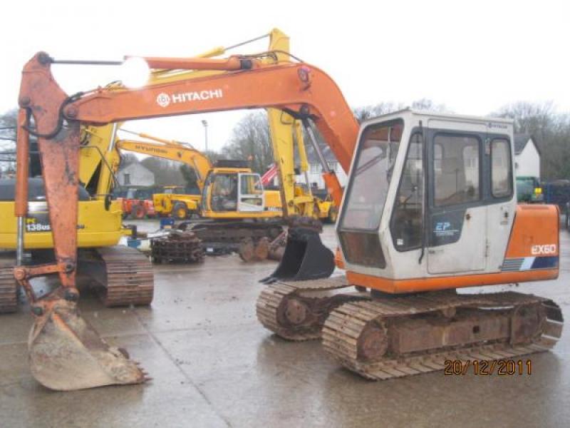 Hitachi EX60-1