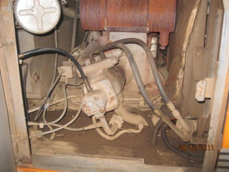 Hitachi EX60-1
