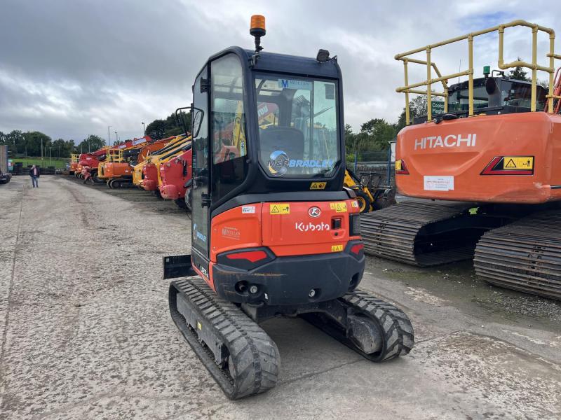 Kubota U27-4