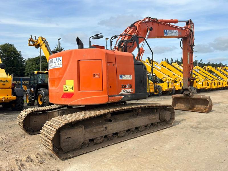 専用【売約済み】 Hitachi ZX225 USLC-6 for Sale