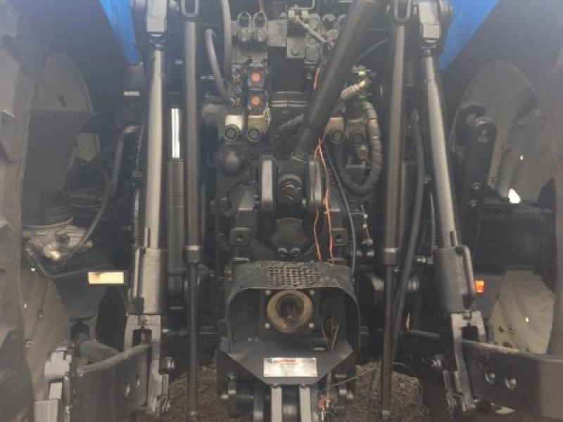 New Holland T7030
