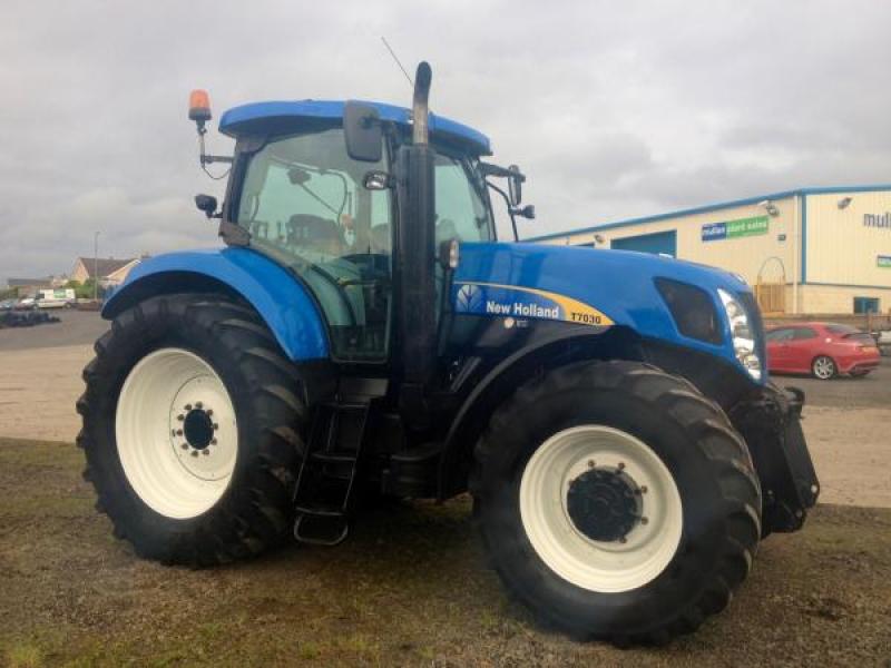 New Holland T7030