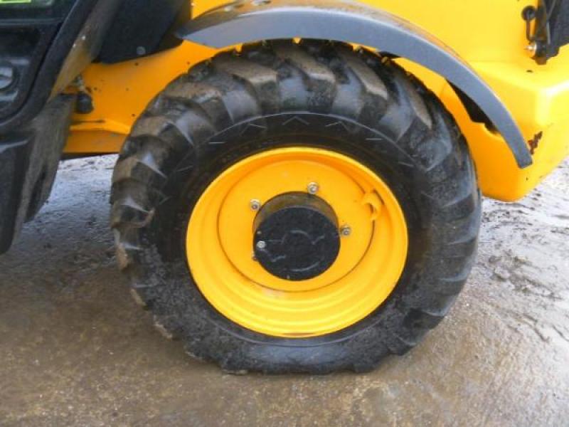 JCB 535-140 HiViz