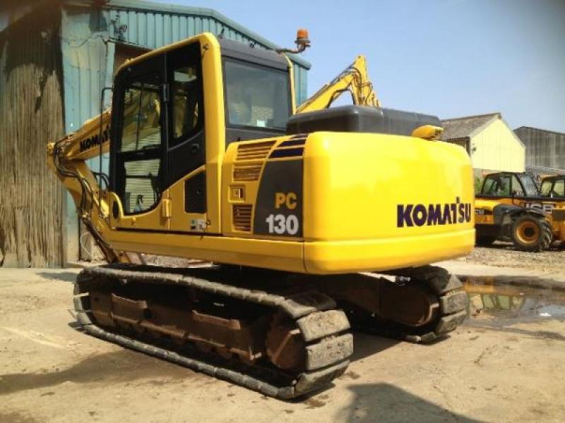 Komatsu PC130-8