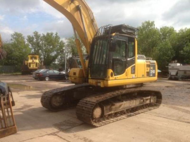 Komatsu PC210LC-8