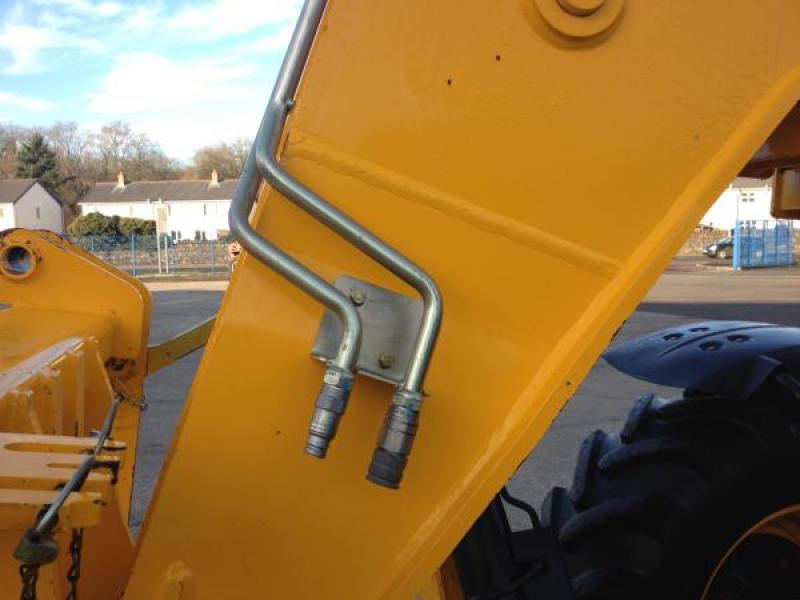 JCB 533-105