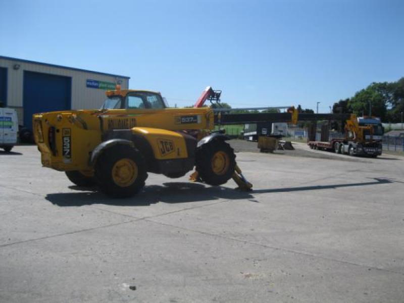 JCB 537-135