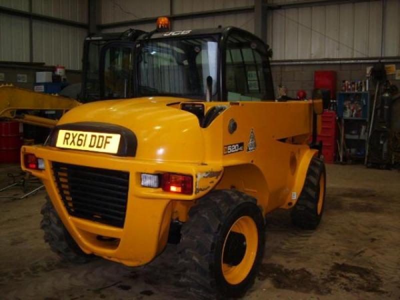 JCB 520-40