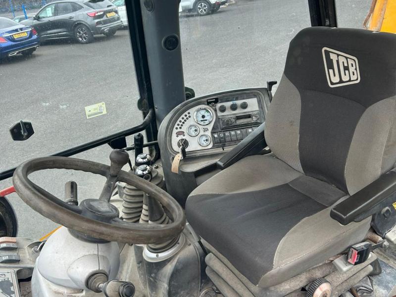 JCB 3CX Contractor Plus