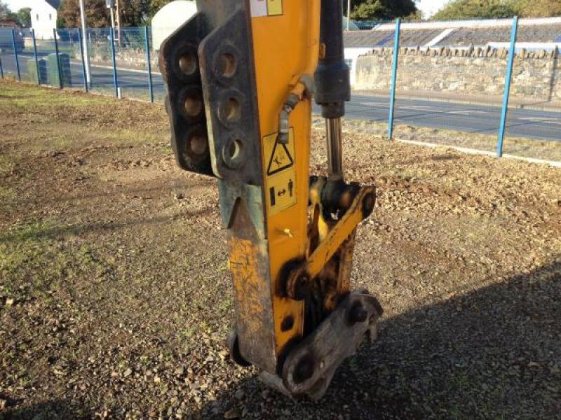 JCB JS130 LC