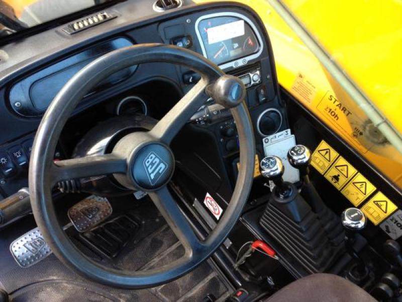 JCB 535-140 HiViz