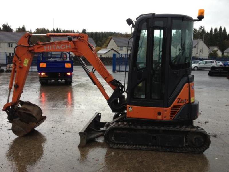 Hitachi ZX27U-2 CLR