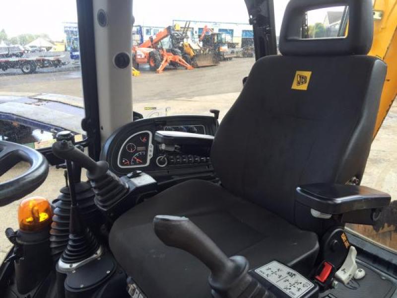 Jcb 3cx controls lalafsmith