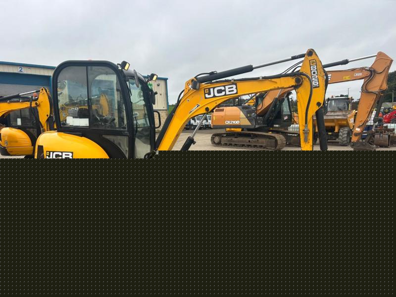 JCB 8026