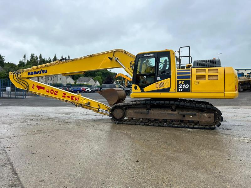 Komatsu PC210LC-11 Long Reach