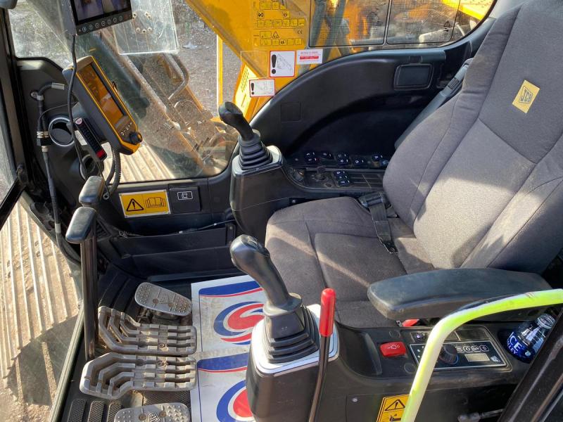 JCB JS130 LGP Bogmaster