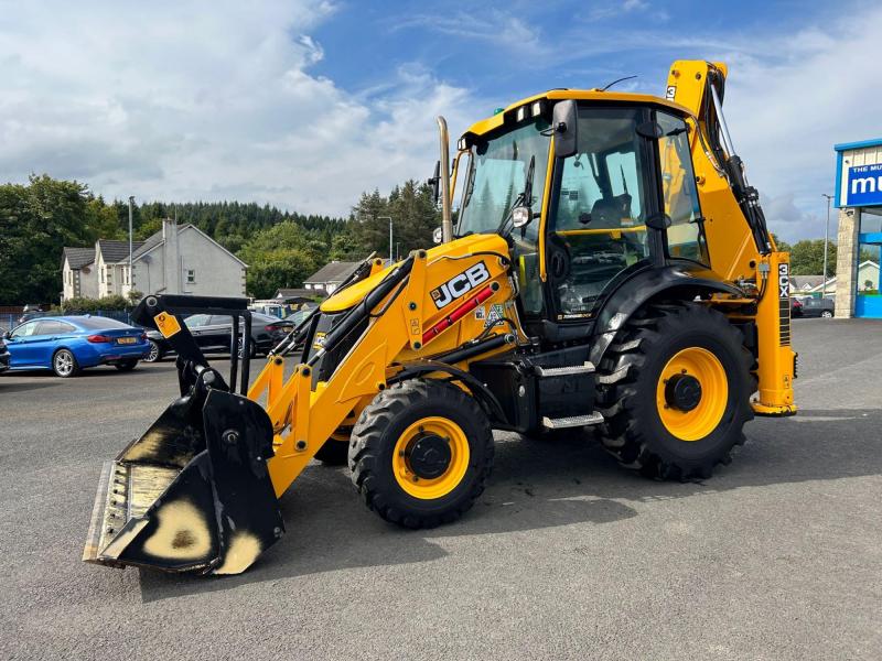 JCB 3CX 81kW / Air Con