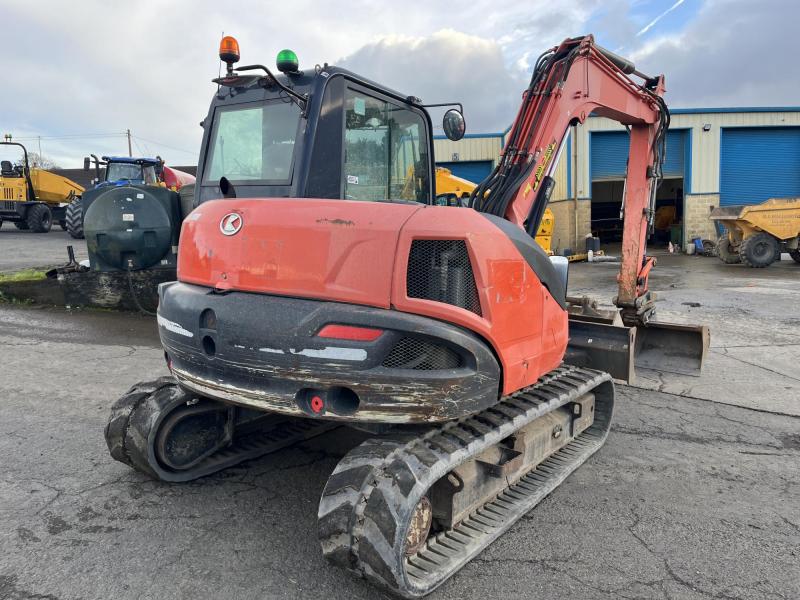 Kubota KX080