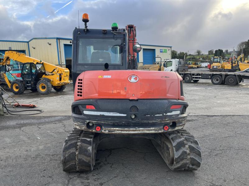 Kubota KX080