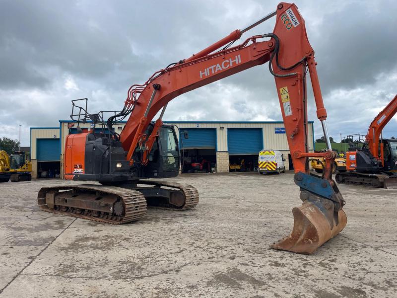 Hitachi ZX225 USLC-6