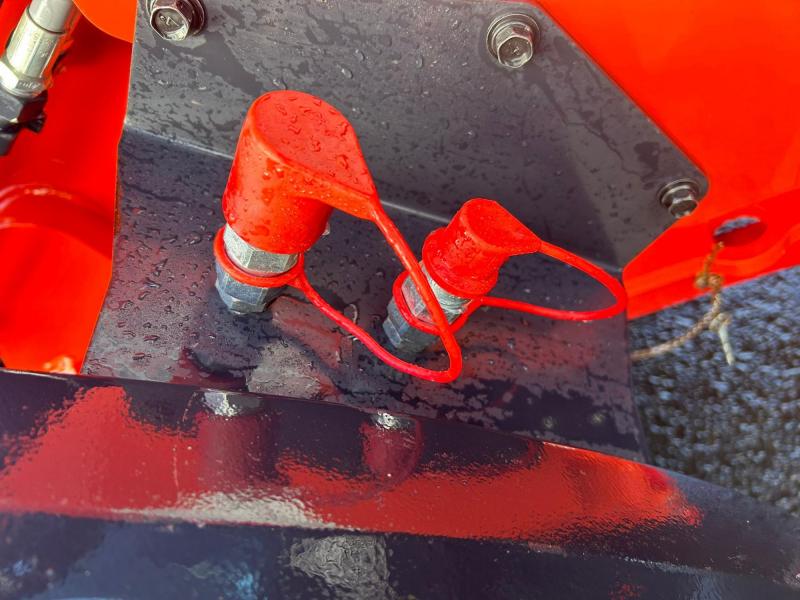 Kubota R090 Shovel