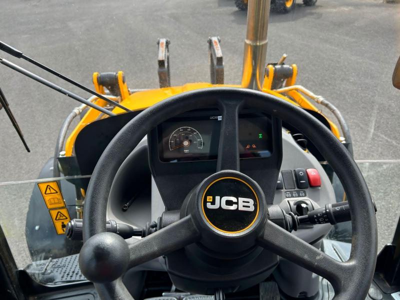 JCB 3CX 81kW / Air Con