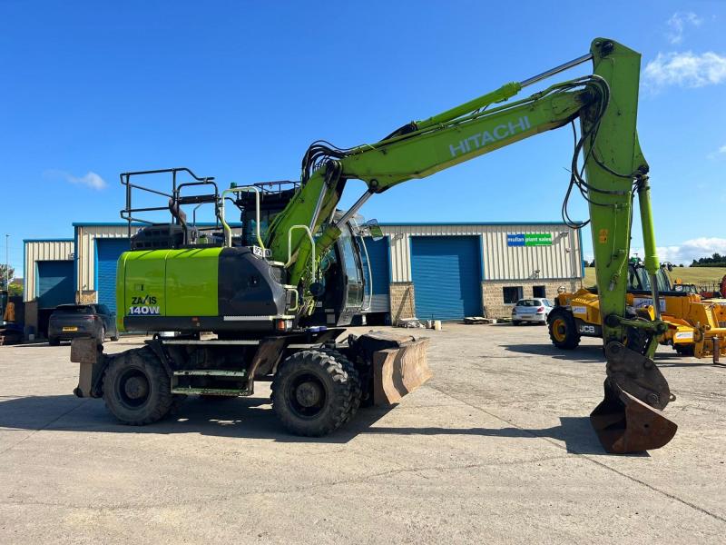 Hitachi ZX145W Blade & Stabilisers