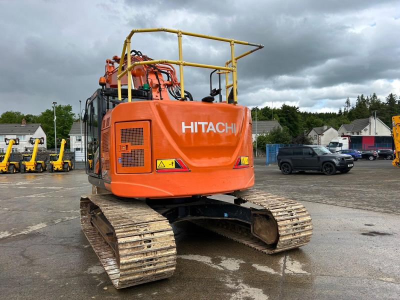 Hitachi ZX225 USLC-7