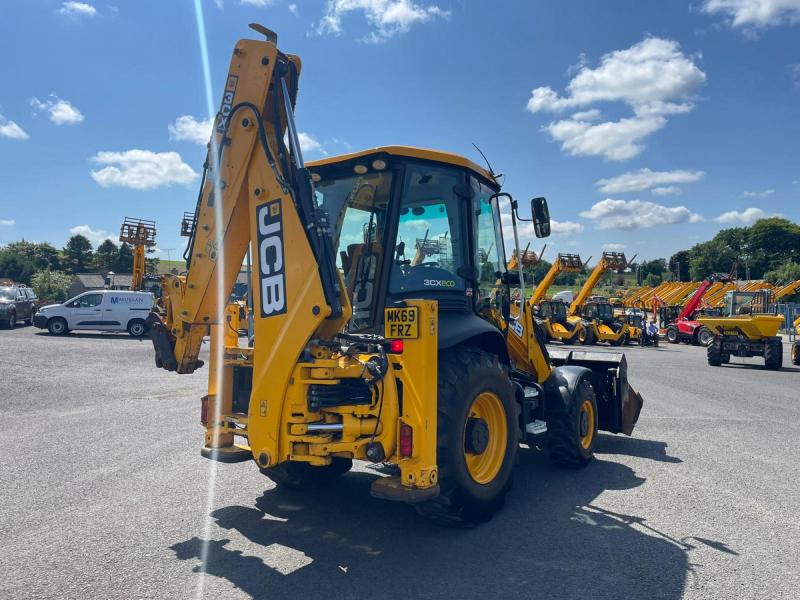 JCB 3CX 68kW / Check Valves