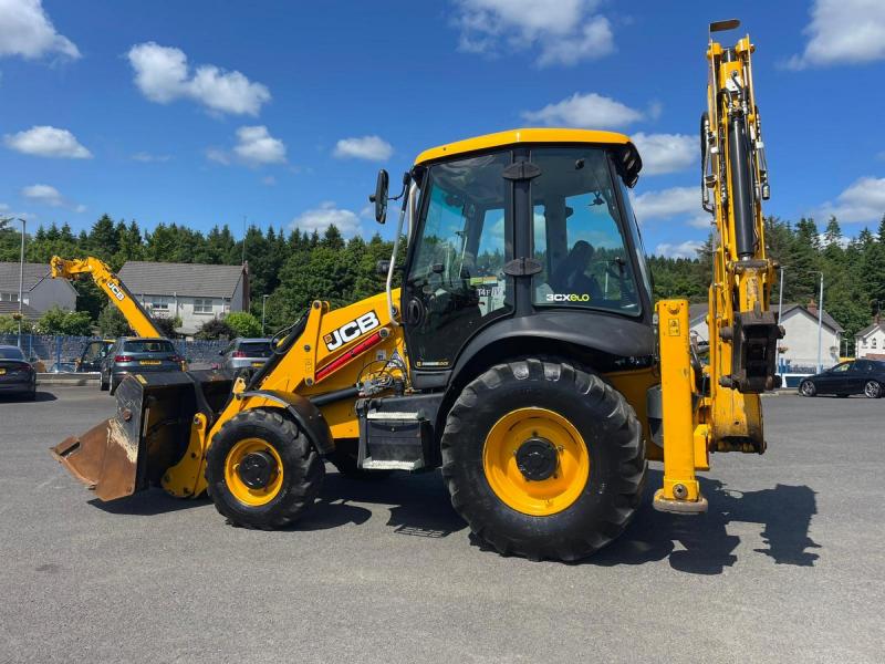 JCB 3CX 68kW / Check Valves