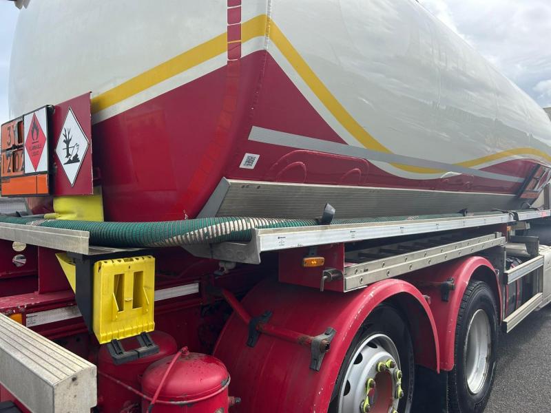 Daf CF330 Fuel Tanker