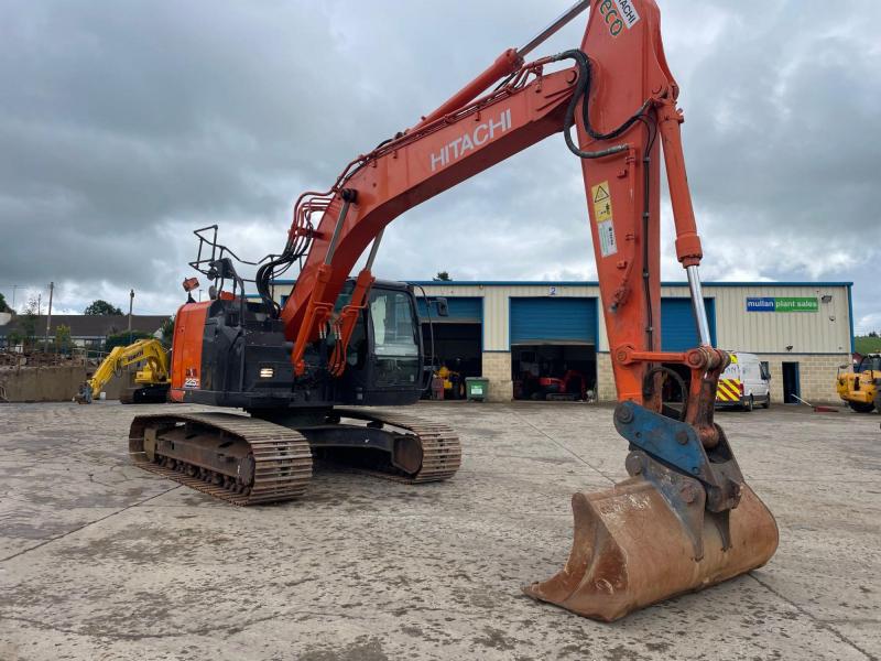 Hitachi ZX225 USLC-6