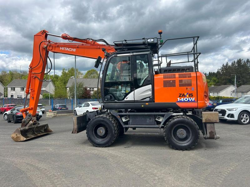 Hitachi ZX140W-6