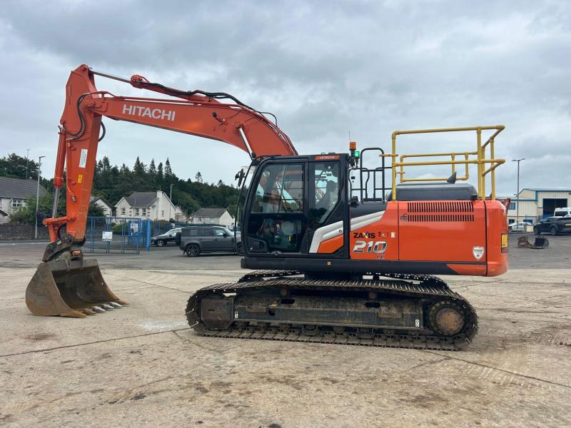 Hitachi ZX210 LC-7