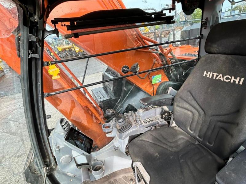 Hitachi ZX350 LC-7