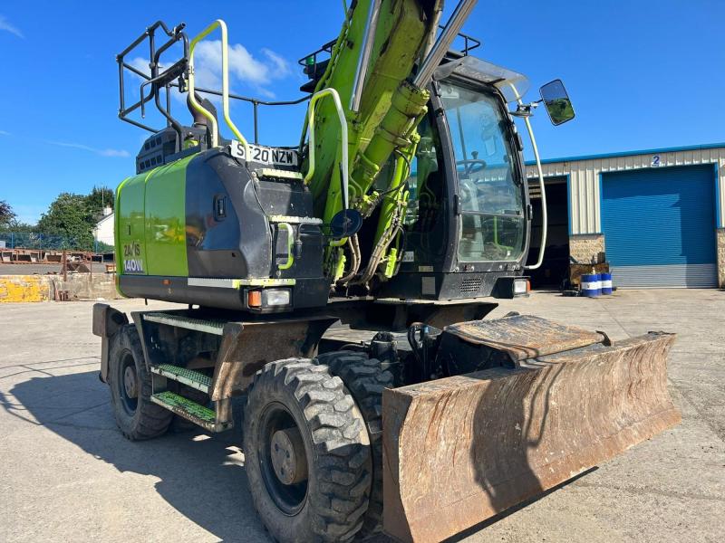 Hitachi ZX145W Blade & Stabilisers
