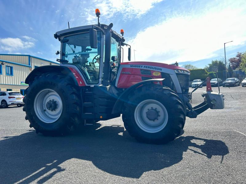 Massey Ferguson 8S.225
