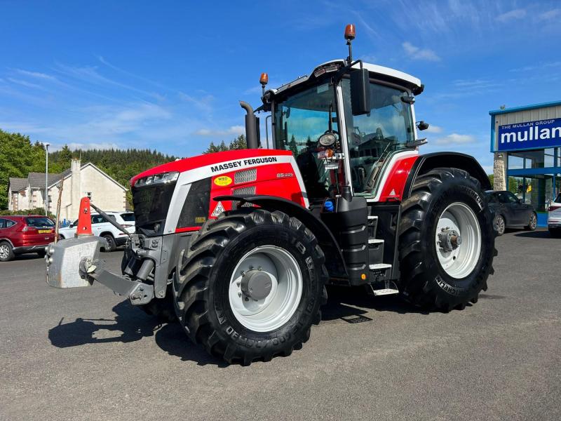 Massey Ferguson 8S.225