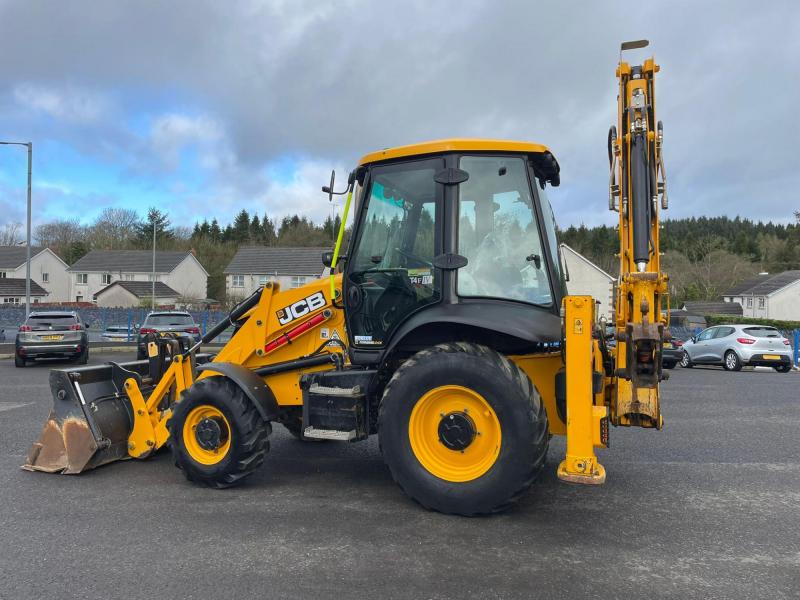 JCB 3CX Air Con / 68kW