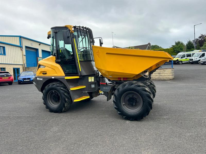 Mecalac 6 Tonne Swivel Cabbed