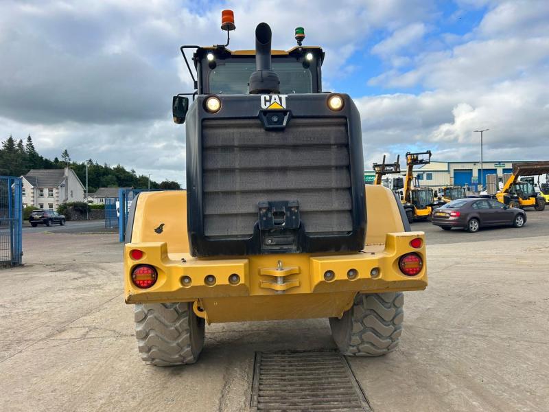 CAT 926M