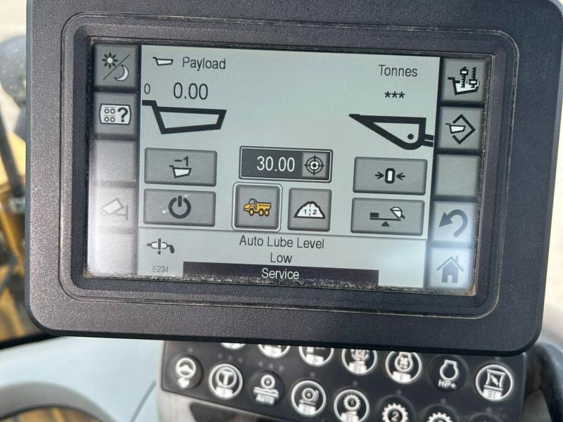 CAT 926M