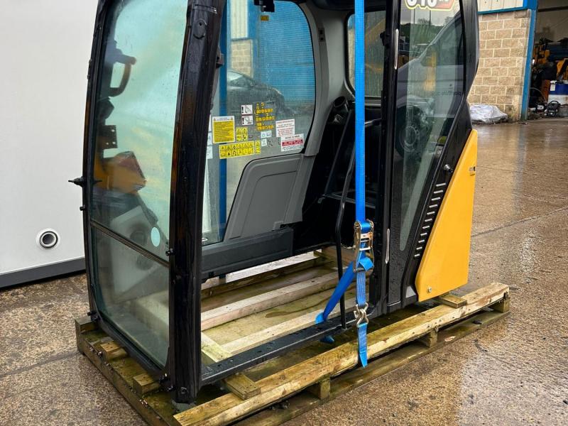 Caterpillar 313GC Cabin