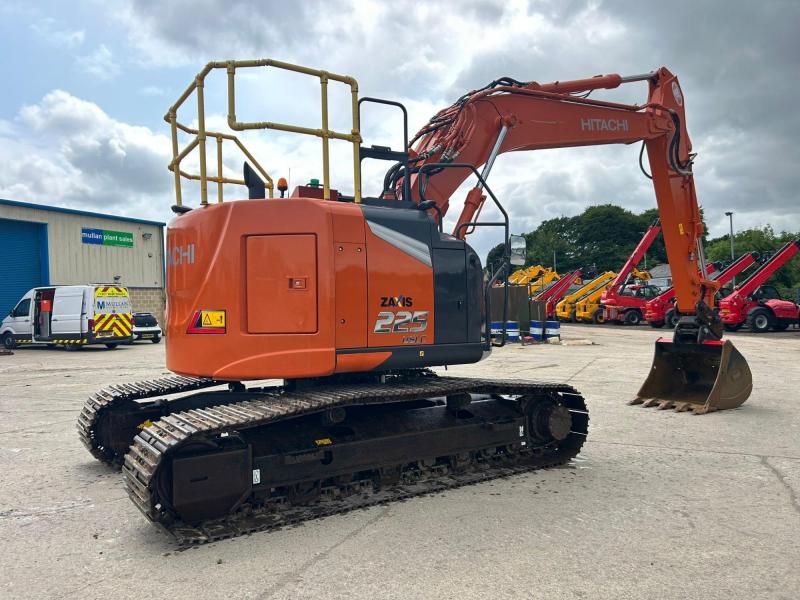 Hitachi ZX225 USLC-7