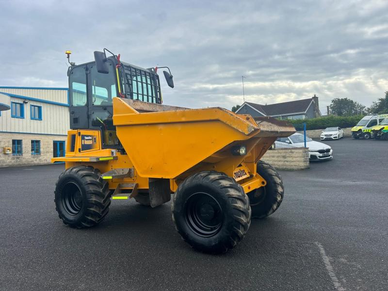 Thwaites 9 Tonne Cabbed