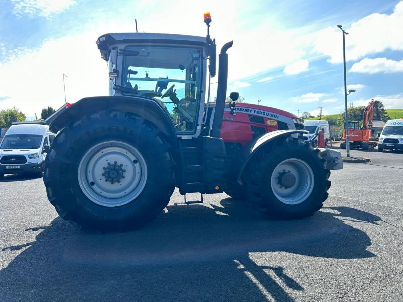 Massey Ferguson 8S.225