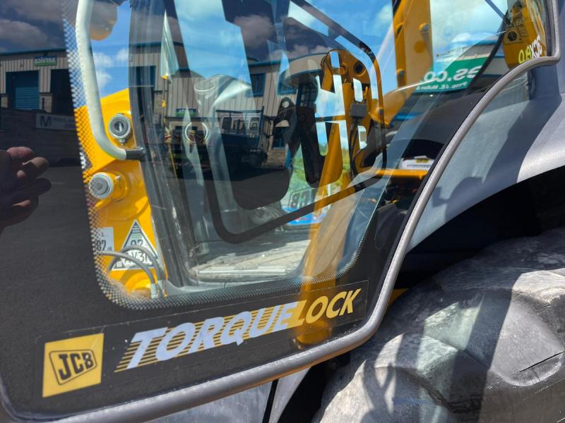 JCB 3CX 68kW / Check Valves