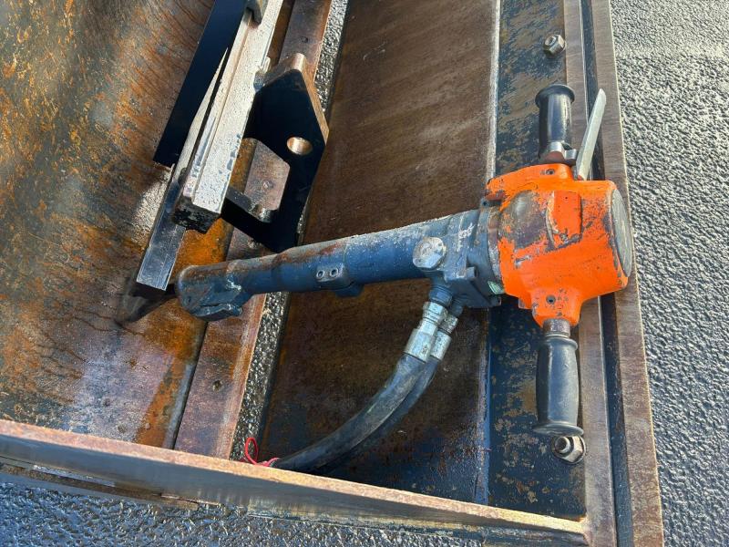 Kubota R090 Shovel