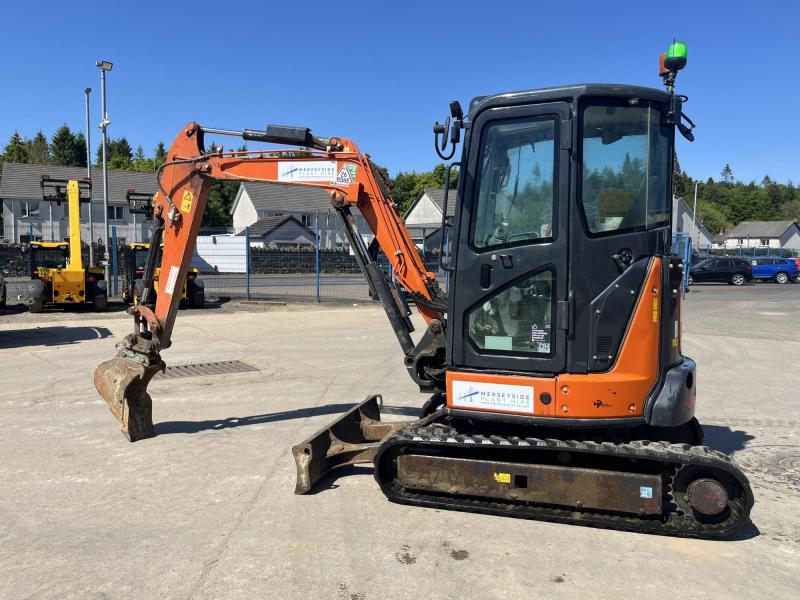Hitachi ZX33U-6