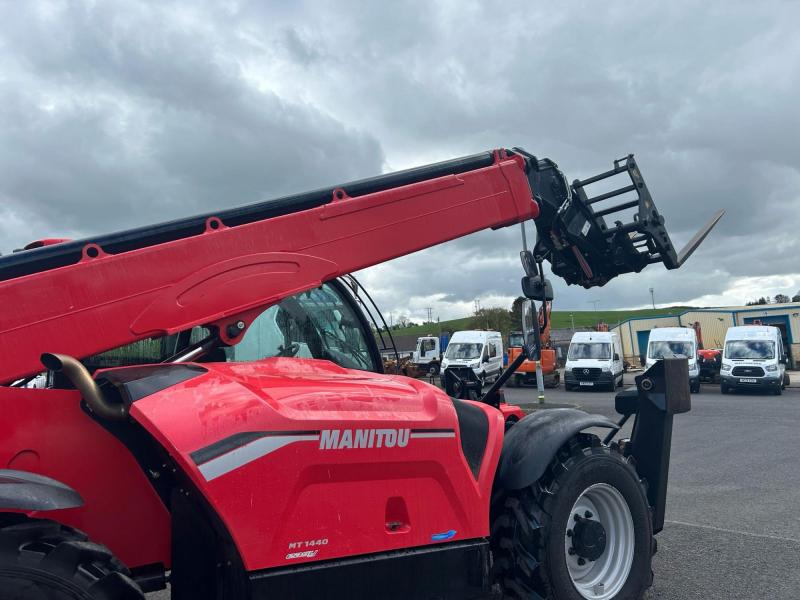 Manitou MT1440 Joystick / AC